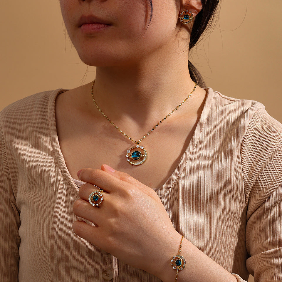 Saturn Jewelry Set