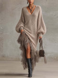 Vestido midi de punto de mohair con lentejuelas en color topo y falda de tul transparente con volantes en capas