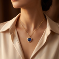 Collar de corazón de zafiro dorado