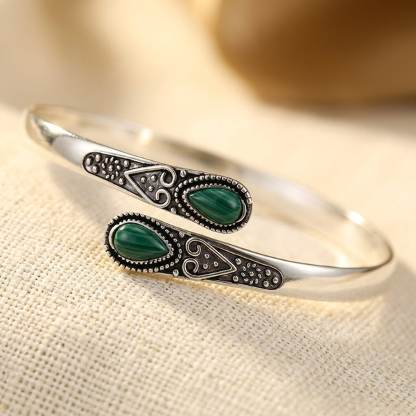 Pulsera vintage de esmeralda y plata