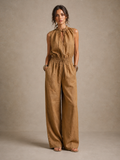 Yanessa| Mono color camel con escote alto anudado y pierna larga