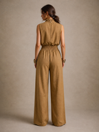 Yanessa| Mono color camel con escote alto anudado y pierna larga