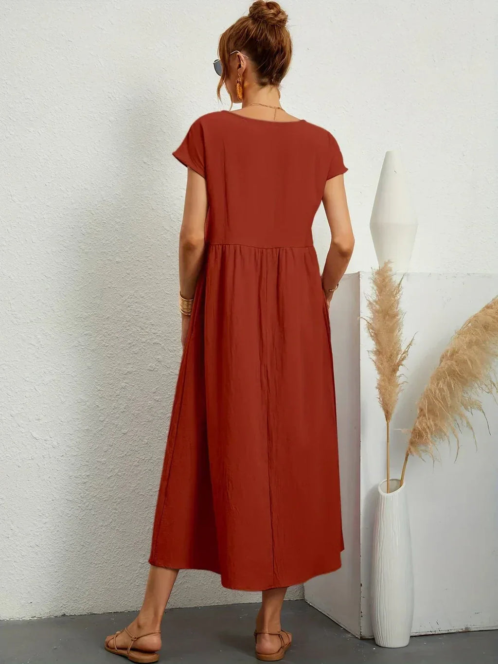 Gabriela | Timeless Flowing Midi Dress