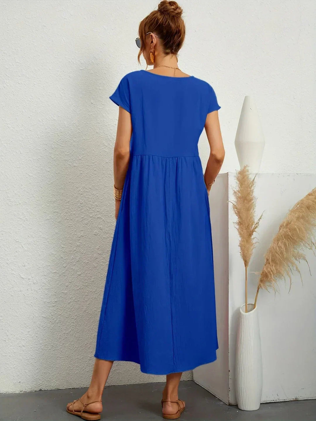 Gabriela | Timeless Flowing Midi Dress