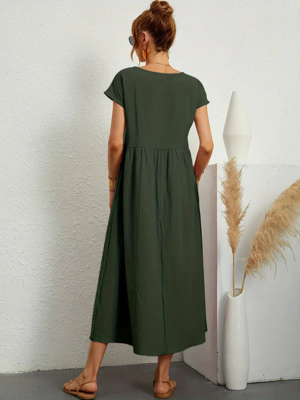 Gabriela | Timeless Flowing Midi Dress