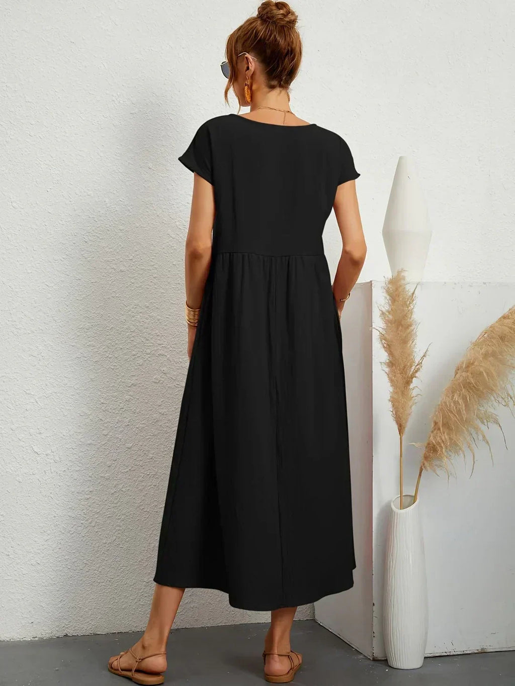 Gabriela | Timeless Flowing Midi Dress