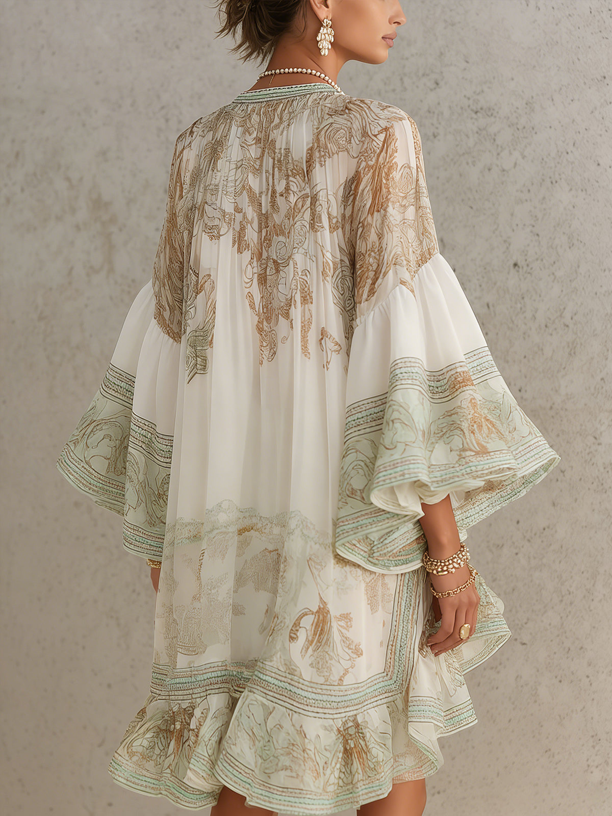Vestido mini de chifón con rayas y mangas volantes verde