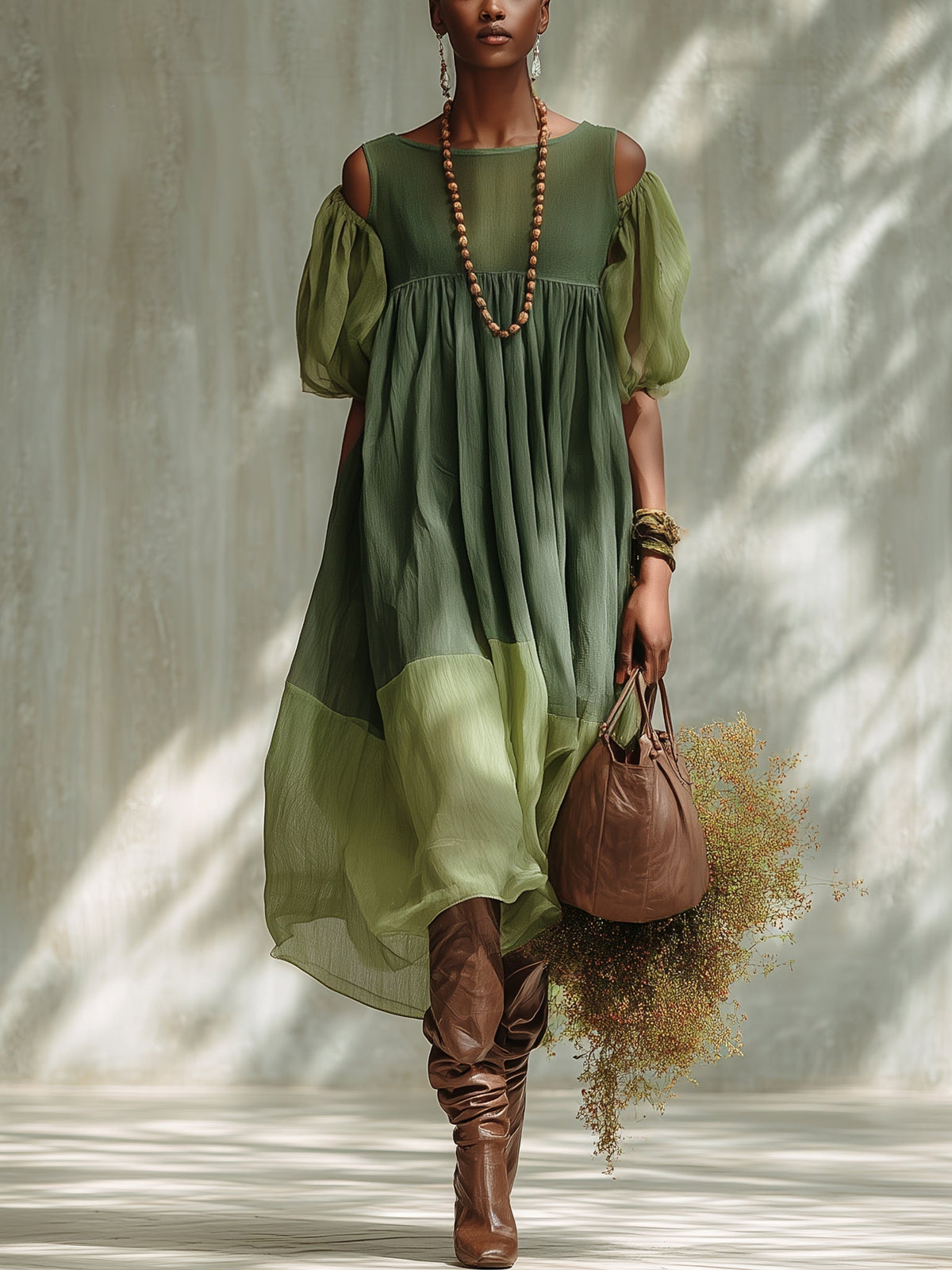 Vestido midi de chiffon verde con hombros descubiertos